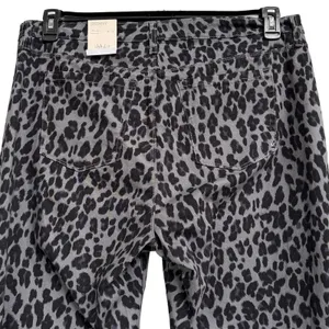 Style & Co SZ 22W Curvy Skinny Jeans Leopard Print Mid-Rise Stretch Gray Black thumbnail 4