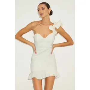 NWT Lulus Captivate Me White One-Shoulder Ruffled Trumpet Mini Dress Party Sz M thumbnail 2