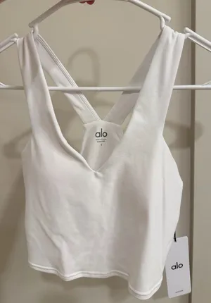 Alo Tank Yoga Top thumbnail 1