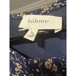 Bohme Navy Blue Floral Tiered Midi Dress Long Sleeve Smocked Cuffs Womens Size M thumbnail 6