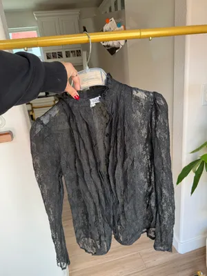 Black lace top thumbnail 2