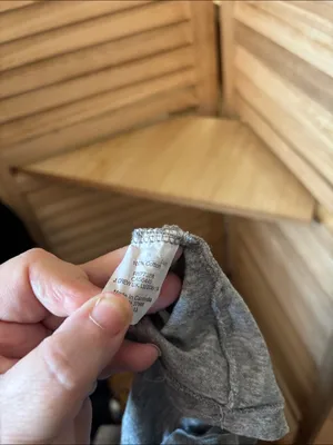 Madewell Heather Gray V-Neck Pocket Tee Medium thumbnail 4
