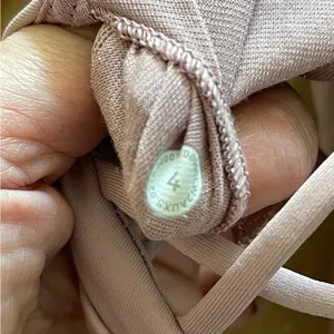 Lululemon love knot bra thumbnail 4