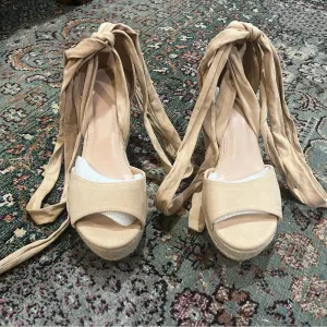 FINAL PRICE Brand New ZBY Wedges thumbnail 4