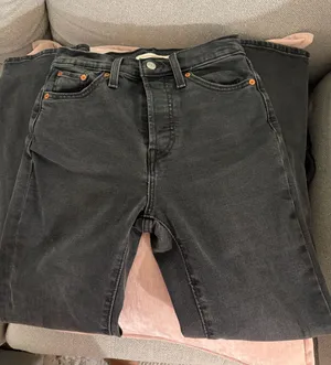 Levi’s Wedgie Straight Jeans thumbnail 1