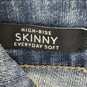 White House Black Market Womens 6 Jeans Embellished Silver Bead‎ Skinny Everyday thumbnail 11