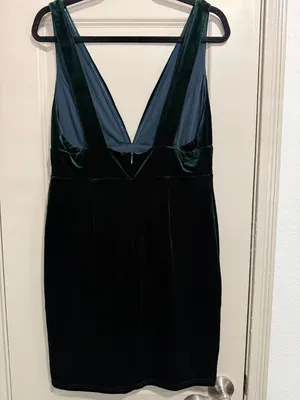 Lulus Three Cheers Forest Green Velvet Bodycon Dress Womens Size XL Deep V Neck thumbnail 3