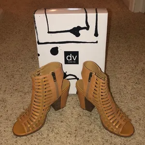 MOVING SALE! Dolce vita sandal heels thumbnail 1