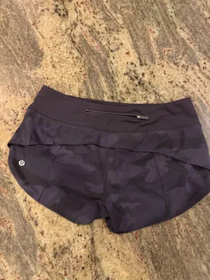 Lululemon Shorts thumbnail 2