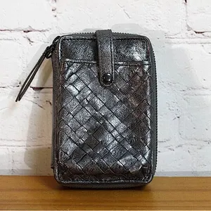 Elliott Lucca Wristlet Genuine Woven Leather Pewter Metallic Like New Condition thumbnail 3