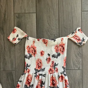 Hot Kiss Floral Off-Shoulder Maxi Dress thumbnail 3
