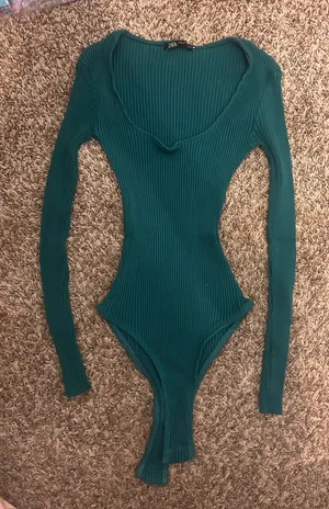 Green longsleeve Zara Bodysuit thumbnail 1
