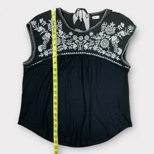 Women’s Hollister Embroidered Boho Blouse Size M thumbnail 4