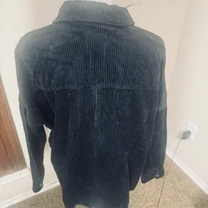 NWT ZARA Black Corduroy Shirt Jacket Shacket Women’s L raw hem fringe grunge thumbnail 4