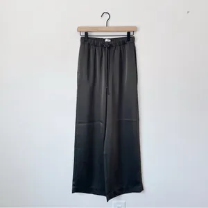 Aritzia Wilfred The Lodge Pant Satin Dark Olive thumbnail 10