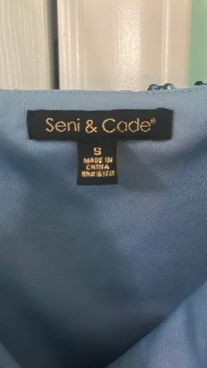 Seni and Cade Juniors' Embroidered Sequined Bodycon Dress thumbnail 3