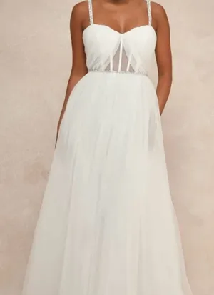 Lulu's White Wedding gown with Sweetheart Neckline thumbnail 1