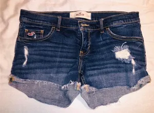 Hollister Shorts thumbnail 1
