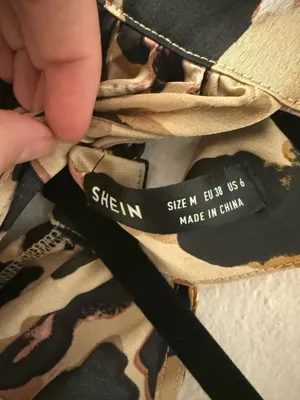 SheIn Leopard print top thumbnail 2
