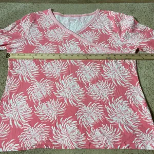 Garnet Hill Cottagecore Large Cotton Pink Floral Chrysanthemum Faux‎ Wrap Top thumbnail 3