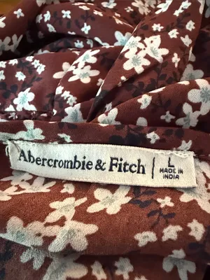 Abercrombie & fitch brown and white ditsy floral botton down blouse size large . thumbnail 2