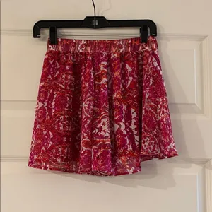 Show Me Your Mumu Hot Pink & White Carlos Swing Shorts, NWT thumbnail 2
