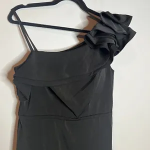 Ieena for Mac Duggal black Ruffle One-Shoulder Dress thumbnail 3