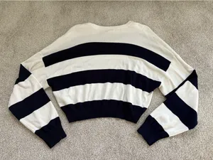 Garage Cropped Sweater thumbnail 2
