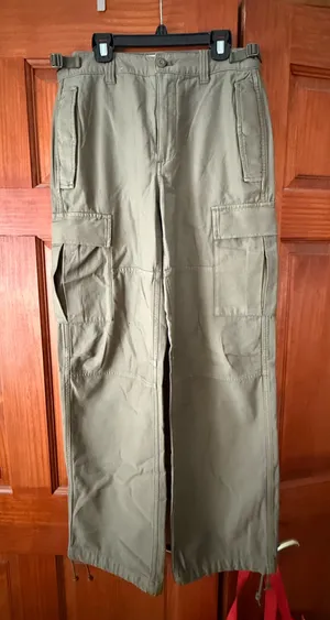 Aritzia TNA Cargo Pants thumbnail 1