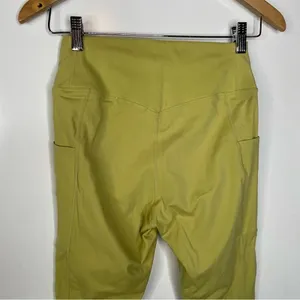 Carly Jean Los Angeles‎ Leggings with Pockets Size Medium thumbnail 4