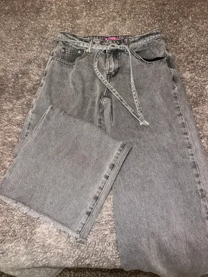 Edikted Jeans thumbnail 2