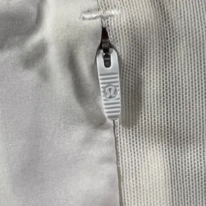 Lululemon Mind‎ Over Miles Shorts Womens 6 White Mesh Trim Athletic Running thumbnail 3