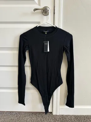 Revolve AFTM “Carson” Bodysuit in black, size small thumbnail 4