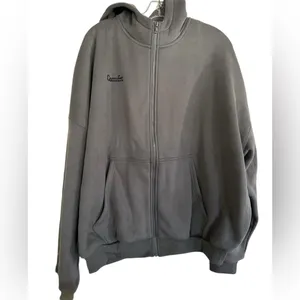 Comfrt Cloud Zip Hoodie size medium wolf grey thumbnail 2