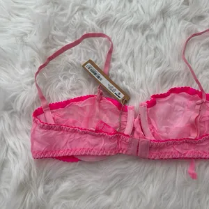 Skims Romance Balconette Bra Bubble Gum Size 36B thumbnail 5