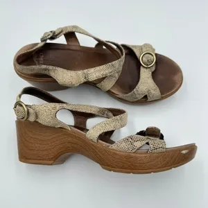 Dansko Comfort Sandals Ankle Strap Snakeskin Beige Leather Size 40 - US 9.5 thumbnail 3
