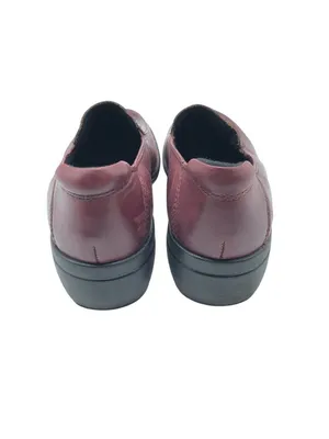 Clarks Artisan Womens Loafer Shoes Red Leather Slip On Crocodile Embossed 7 M thumbnail 2