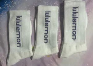 Lululemon Socks Crew daily stride thumbnail 2