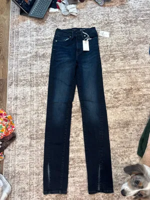 Good American Jeans thumbnail 2