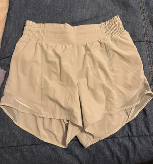 Lululemon Shorts thumbnail 1