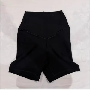 Black Aerie biker shorts size - small NEVER WORN thumbnail 2
