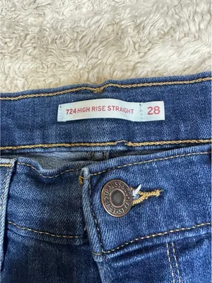 Levi's 724 High Rise Straight medium wash stretch denim jeans Size 28x30 thumbnail 4