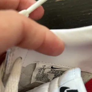 vintage Cortez leather sneakers in women’s 7. GUC thumbnail 3