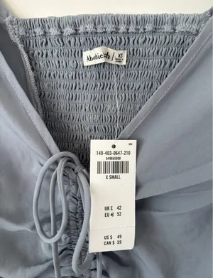 Abercrombie and fitch top thumbnail 2