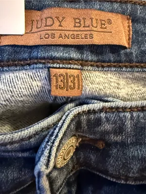 Judy Blue Medium Blue Boot-Cut Women's Jeans thumbnail 9