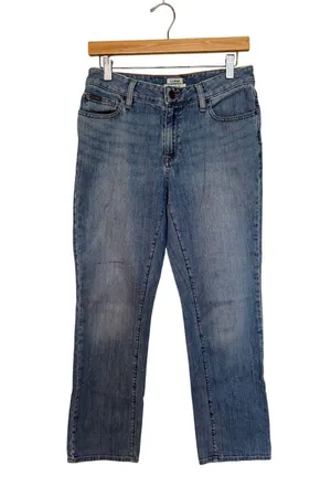 L.L. Bean Favorite Fit Straight Leg Jeans Women’s Size 4 Reg Blue Denim 292220 thumbnail 1