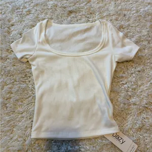 SHEIN Women's White Scoop Neck Top thumbnail 1