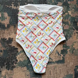 NWT Abercrombie & Fitch Marina Tile Print One Piece Swimsuit in White - XL thumbnail 7