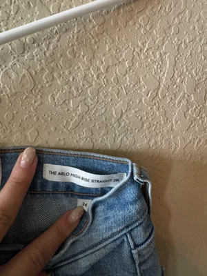 Aritzia Denim Forum Jeans Arlo High-Rise Straight thumbnail 4