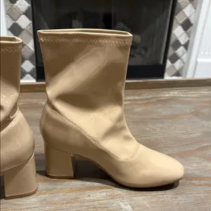 Journee Collection Reice Square Toe Block Heel Bootie Tan Size‎ 6.5 NWOB thumbnail 5